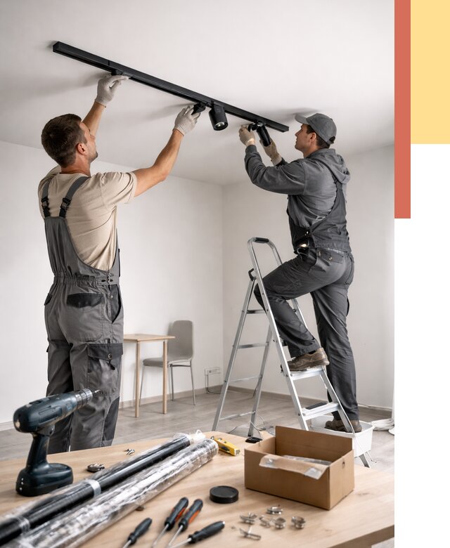 Установка трековых светильников в натяжной потолок в Северске от 4366 руб. | ОТДЕЛОЧНИК-Свк